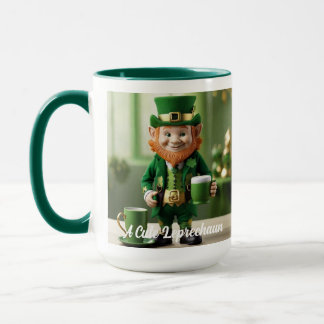 A Cute Leprechaun som innehar ett Kopp-kafé Grönt Mugg