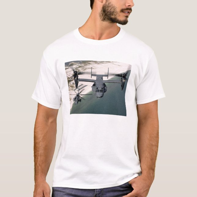 A CV-22 Osprey och MH-53 Pave Low T-shirt (Framsida)