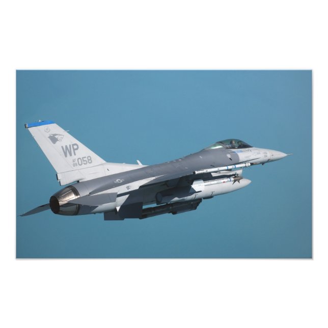 A F-16 Fighting Falcon in flight Fototryck (Framsidan)