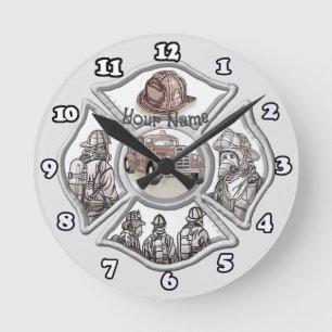A Firefighter Maltese Kor Clock Rund Klocka