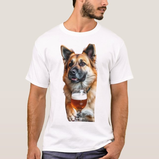 a German Shepherd drinking a beer T Shirt (Framsida)