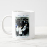 A Hanukkah mugg Jumbo Mugg<br><div class="desc">Chanukah mugg har ett foto av Judar som ber om en välfärdsmur i Jerusalem. I texten på mugg står "En Lichtiger Hanukkah!" överst och "A bright, briljant, luminous Hanukkah!" i grund. Bilden fångar ett viktigt ögonblick av kulturell och religiösa, skapar den som en meningsfull gåva eller keepé för dem som...</div>