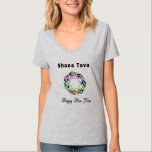 A Jewish Star Shana    TovaT-Shirt T Shirt<br><div class="desc">Shana Tova Jewish Star har Hebrew stil nedfläckad glass Star av David och Sunny hälsning för ett Gott nytt år.</div>