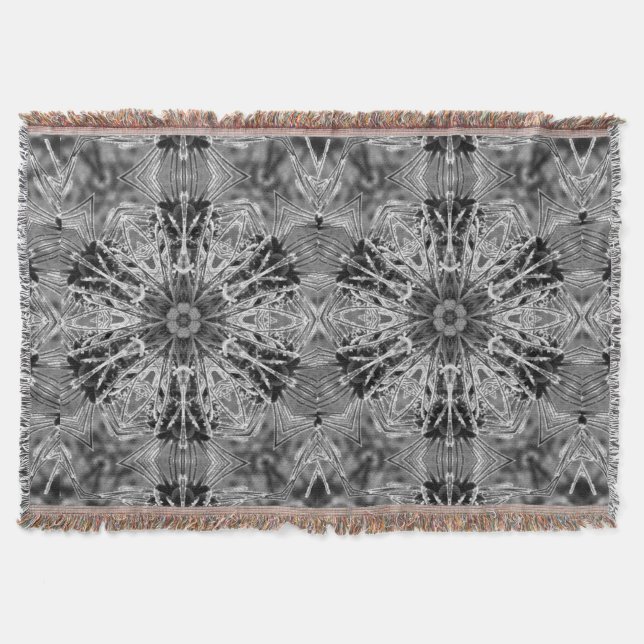 A Kaleidoscope Winter Frost Black and White Filt (Framsidan)