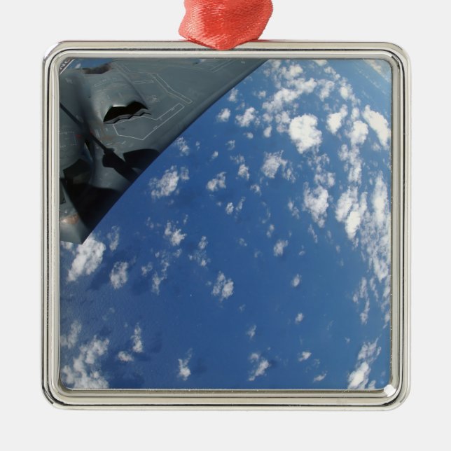 A KC-135 Stratotanker tar emot B-2-andan Julgransprydnad Metall (Framsidan)