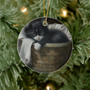 A Kittens Mysiga hörn Julgransprydnad Keramik