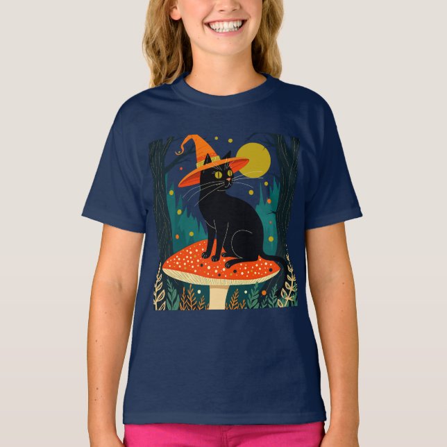 A Little Black Witchy Cat Sitting On A Toadstool T Shirt (Framsida)