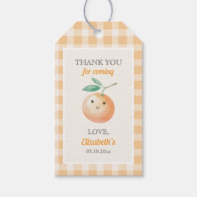 A Little Cutie Orange Gingham Citrus Baby Shower Presentetikett (Framsidan)