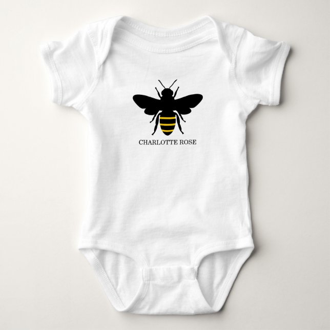 A little Honey Is On The Way Baby Shower T Shirt (Framsida)