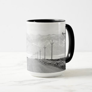 A Lone Road and Power Linjer San Juan Mountains Mugg