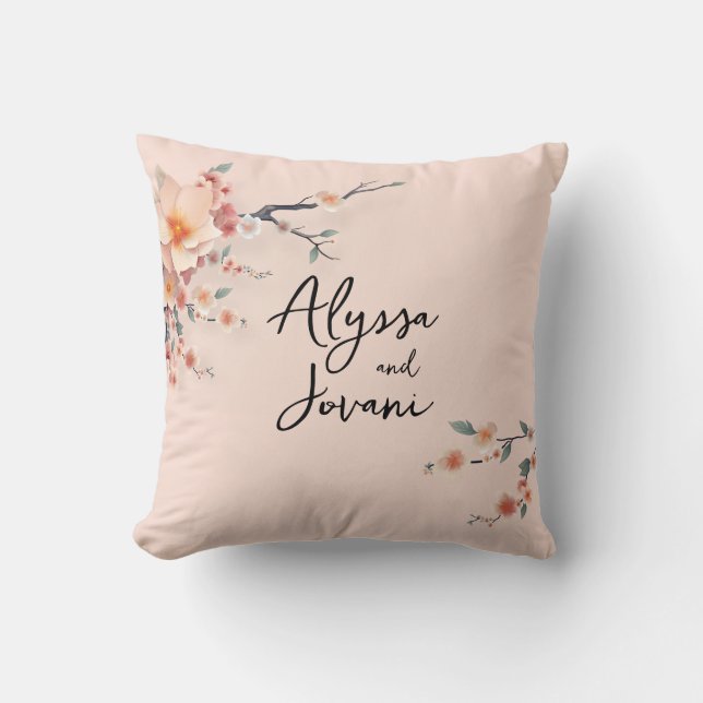 A Love Blossoming Under the Cherry Trees Kudde (Framsida)