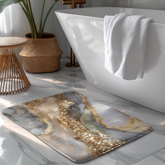 A luxurious gold and white marble background badrumsmatta (Skapare uppladdad)