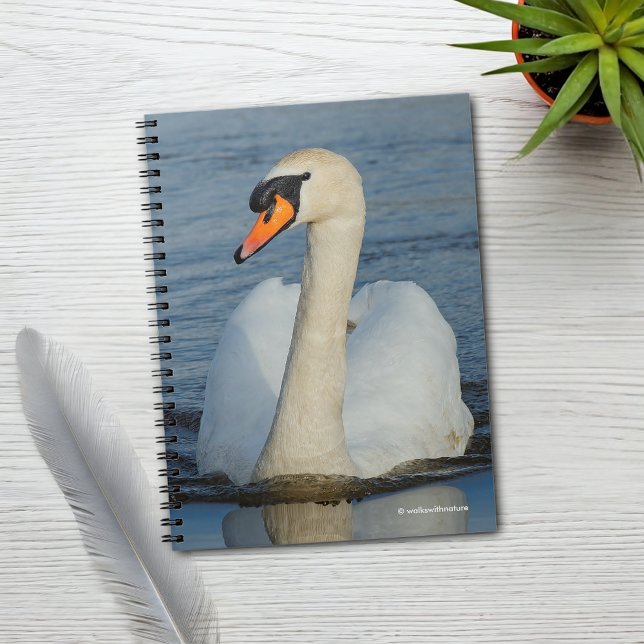 A Mute Svan inflygning Anteckningsbok (Mute Swan Approaches Journal Cover Photo)