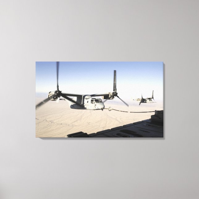 A MV-22 Osprey flyter mitt under flygningen Canvastryck (Framsida)
