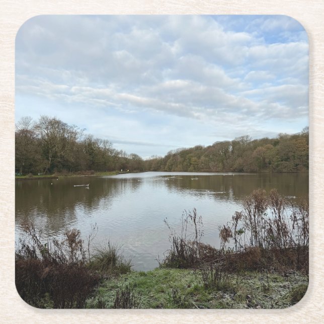 A peacful lake.. underlägg papper kvadrat (Framsidan)