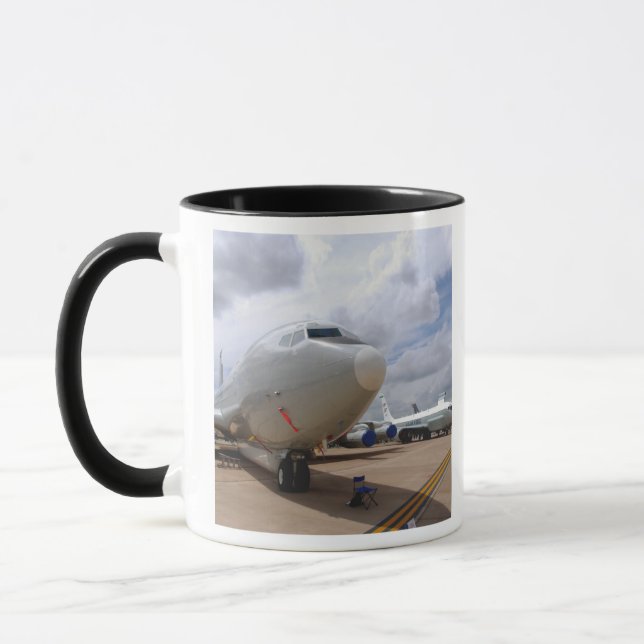 A RC-135V/W Rivet Joint Aircraft Mugg (Vänster)