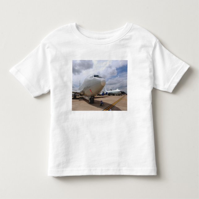 A RC-135V/W Rivet Joint Aircraft Tee Shirt (Framsida)