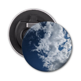 A side of clouds flasköppnare