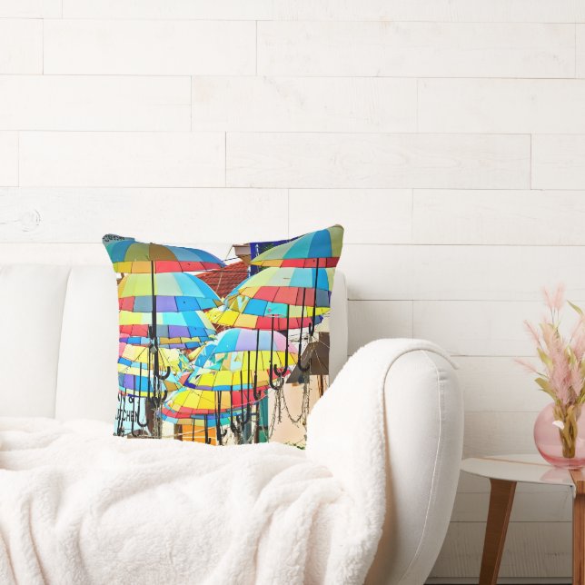 A Sky of Umbrellas in Siem Reap Kudde (Soffa)