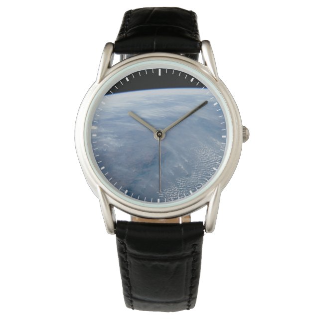 A Smoke Pall Over Tropical Southern Africa. Armbandsur (Framsida)