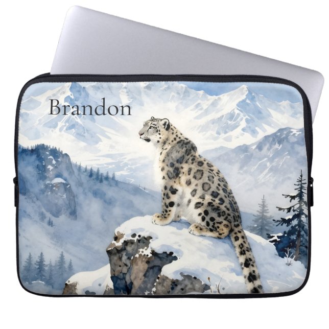 A Snow Leopard on Snowy Peak Personalized Laptop Fodral (Framsidan)