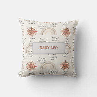 A soft, boho-inspired baby design kudde