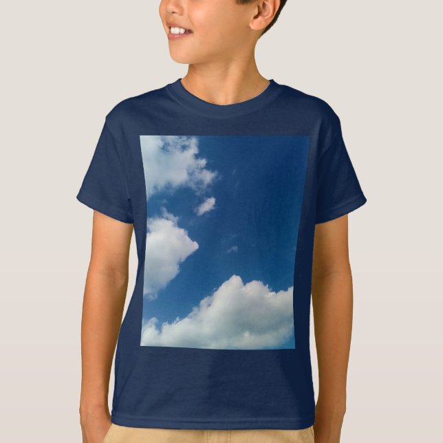 A softness to the clouds t shirt (Framsida)