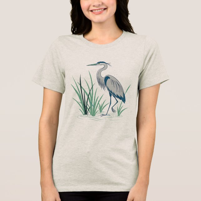 A Solitary Heron Standing Gracefully T Shirt (Framsida)