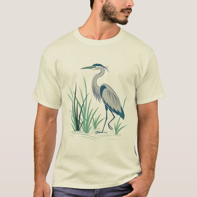A Solitary Heron Standing Gracefully T Shirt (Framsida)