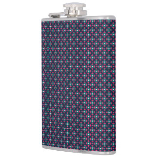 A stylish flask with a geometric pattern fickplunta