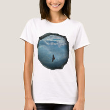 A Surreal Biet i Himlar Graphic Tee
