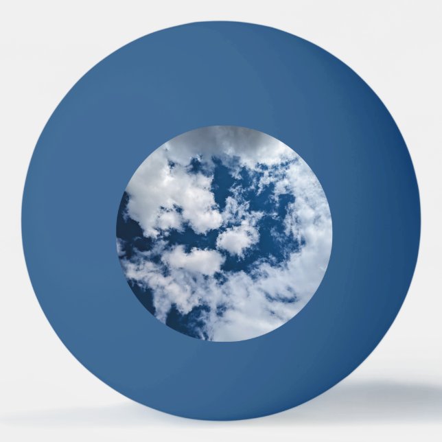 A swirl in the clouds pingisboll (Framsidan)