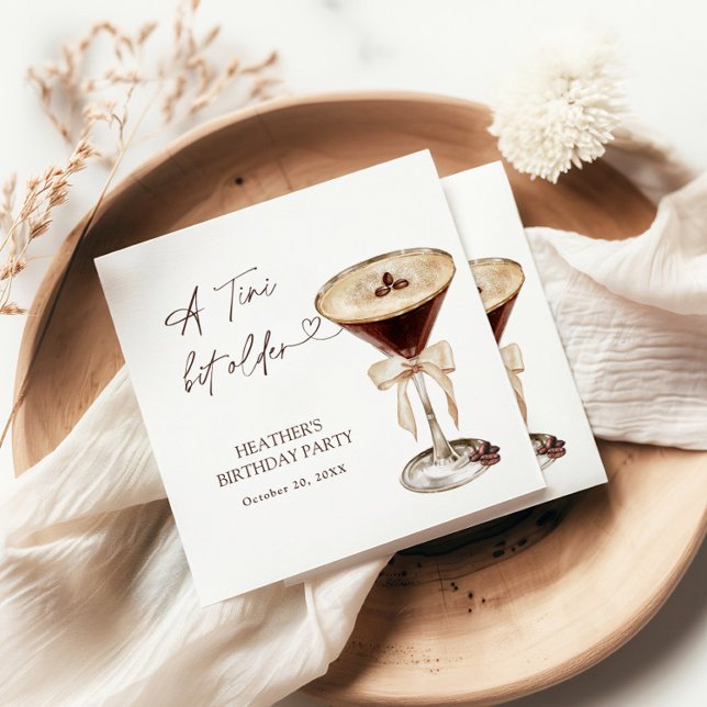 A Tini Bit Older Birthday Party Welcome Sign Pappersservett (Skapare uppladdad)