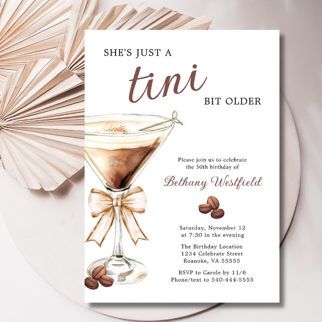 A Tini Bit Older Espresso Martini 30års födelsedag Inbjudningar (A Tini Bit Older Espresso Martini 30th Birthday Party Invitation)