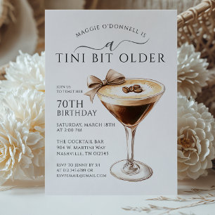 A Tini Bit Older Espresso Martini 70:e födelsedage Inbjudningar