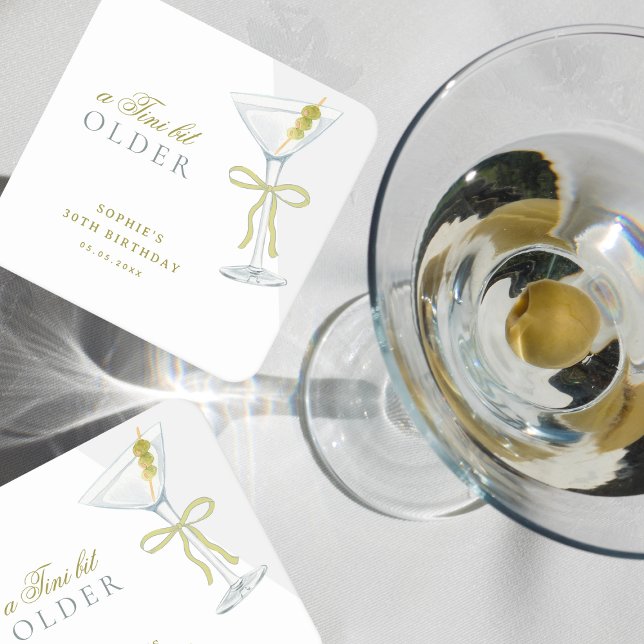 A Tini Bit Older Martini Cocktail-Födelsedagsfest Underlägg Papper Kvadrat (Skapare uppladdad)