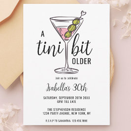A Tini Bit Older Martini Hand plockade Birthday Inbjudningar