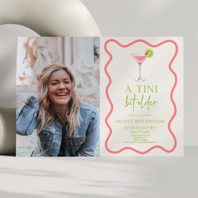 A Tini Bit Older Rosa Martini Födelsedagsfest Inbjudningar (Skapare uppladdad)