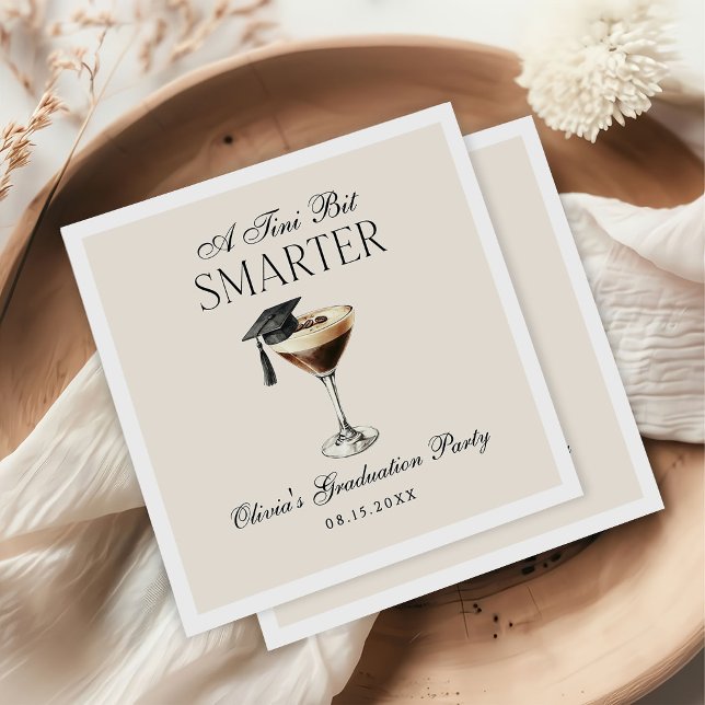 A Tini Bit Smarter Espresso Martini Graduation Pappersservett (Skapare uppladdad)