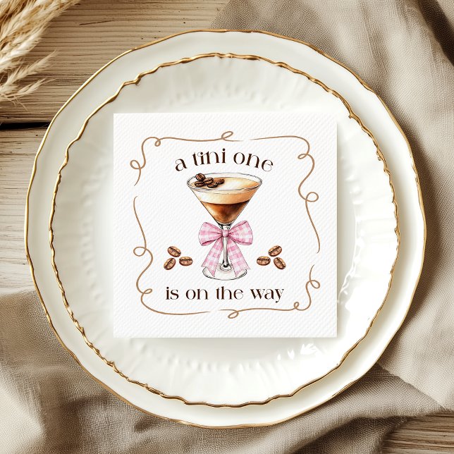 A Tini One Espresso Martini Pink Bow Baby Shower Pappersservett (A Tini One Espresso Martini Pink Bow Baby Shower Napkins)