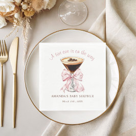 A tini One is on the Way Baby Shower Girl Pappersservett