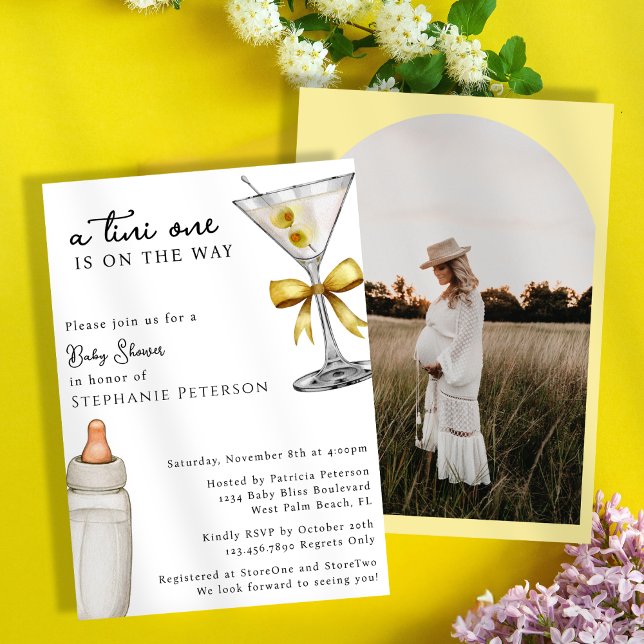 A Tini One Photo Gult Bow Martini Baby Shower Inbjudningar (Skapare uppladdad)