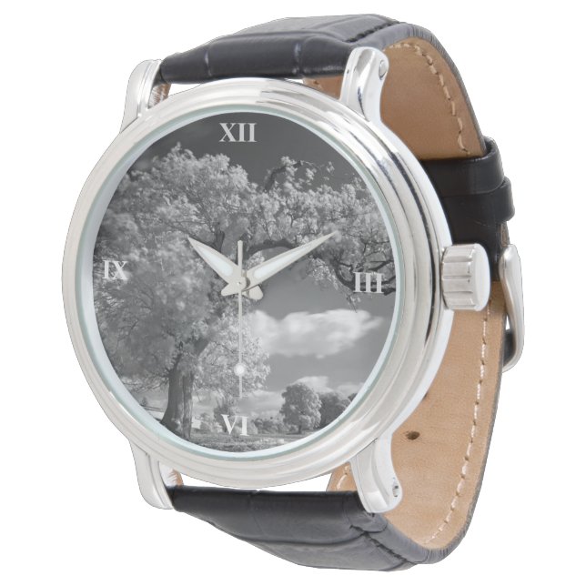 A Träd Blows i Vinden Armbandsur (Vinklad)