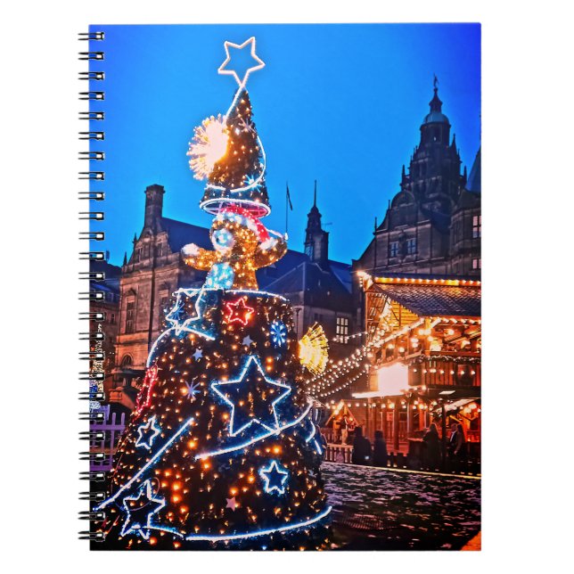 A träd framför Townhall Anteckningsbok (Framsidan)