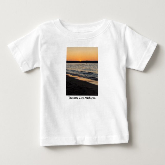 A Traverse Sunset T Shirt (Framsida)