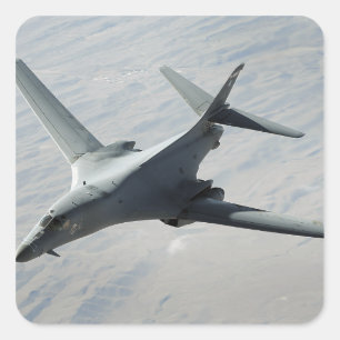 A US Luft Force B-1B Lancer på en stridspatrull Fyrkantigt Klistermärke