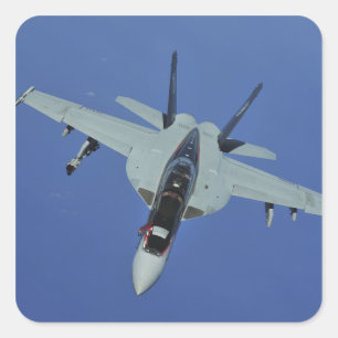 A US Navy F/A-18F Toppen Hornet under flygning Fyrkantigt Klistermärke