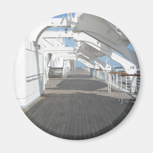 A Walk through History - Queen Mary Magnet (Framsidan)