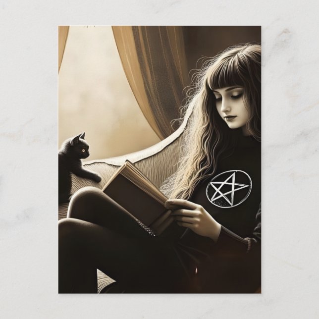 A witch reads with her black kitten vykort (Framsida)