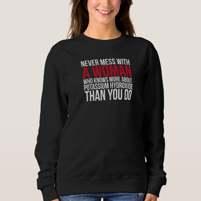 A Woman Forensic Scientist Forensic Science   T Shirt (Framsida)